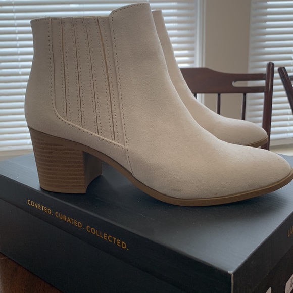 Lulu’s Shasta Bone Suede Ankle Booties - Picture 2 of 5